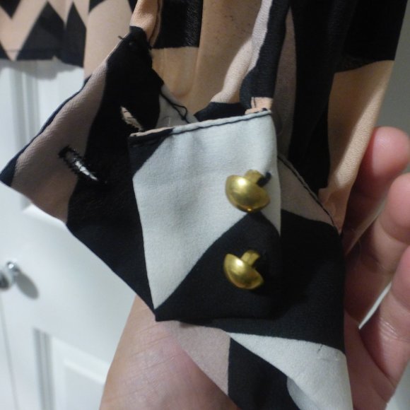 CHARLOTTE RUSSE flutter sleeve cold shoulder chevron stripes blouse - Picture 10 of 11